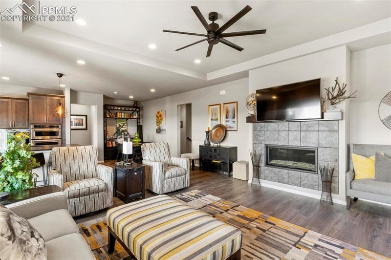 6670 Golden Briar Ln, Colorado Springs, CO 80927