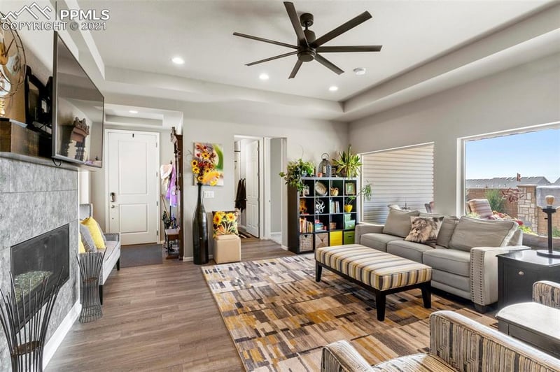 6670 Golden Briar Ln, Colorado Springs, CO 80927