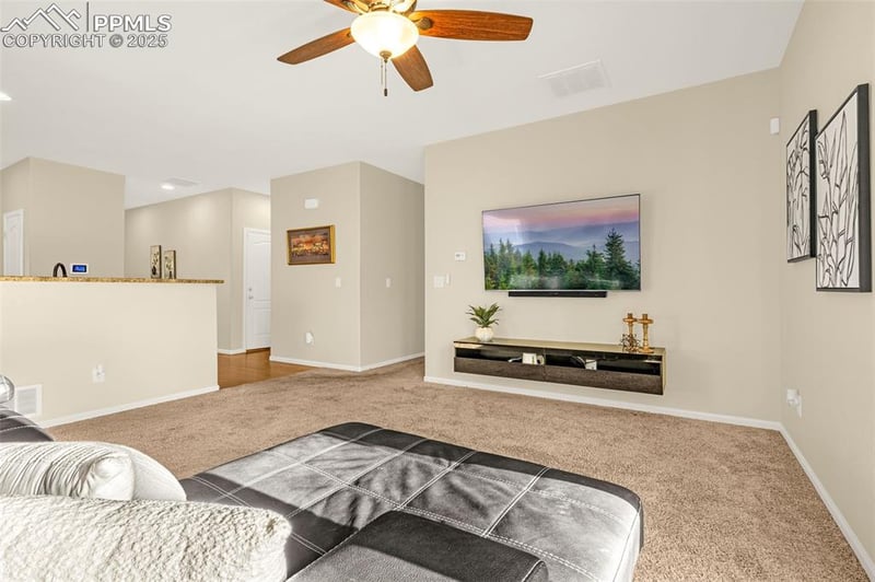 6672 Kearsarge Dr, Colorado Springs, CO 80925