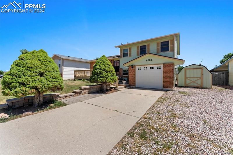 6673 Noble St, Colorado Springs, CO 80915