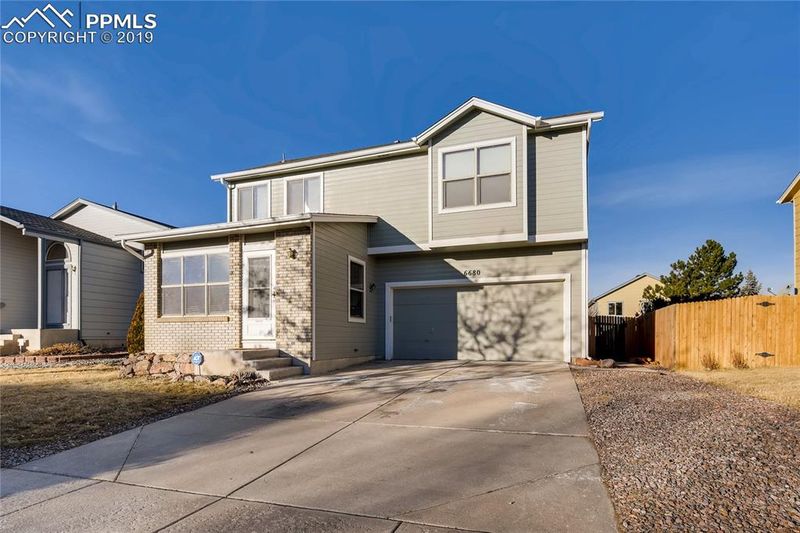 6680 Bear Tooth Dr, Colorado Springs, CO 80923