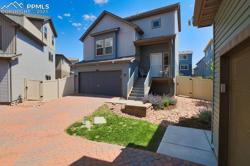 6683 Thicket Pass Ln, Colorado Springs, CO 80927