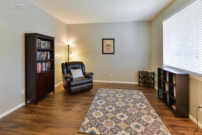 6685 Maple Stone Ln, Colorado Springs, CO 80927