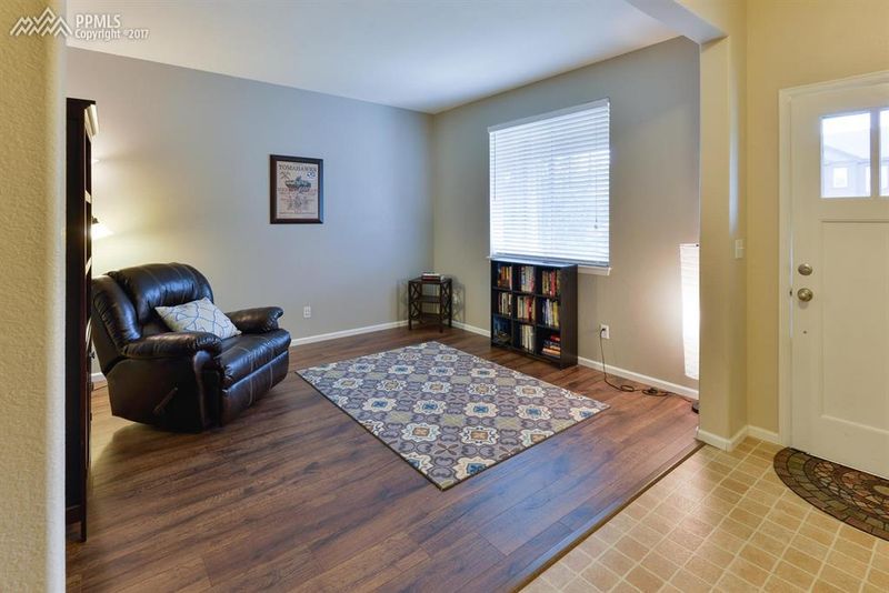 6685 Maple Stone Ln, Colorado Springs, CO 80927