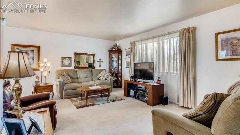 6695 W Dublin Loop, Colorado Springs, CO 80918