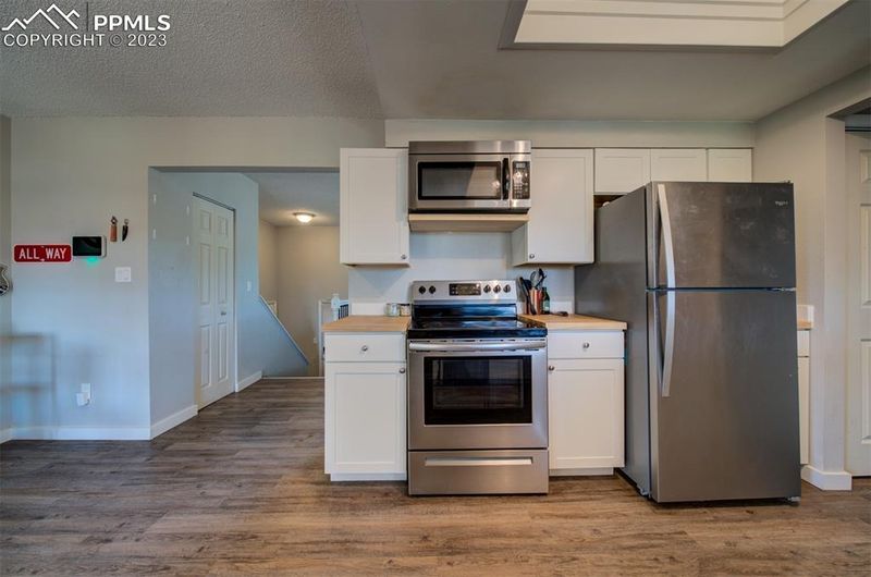 6695 Ocean Ave, Colorado Springs, CO 80911