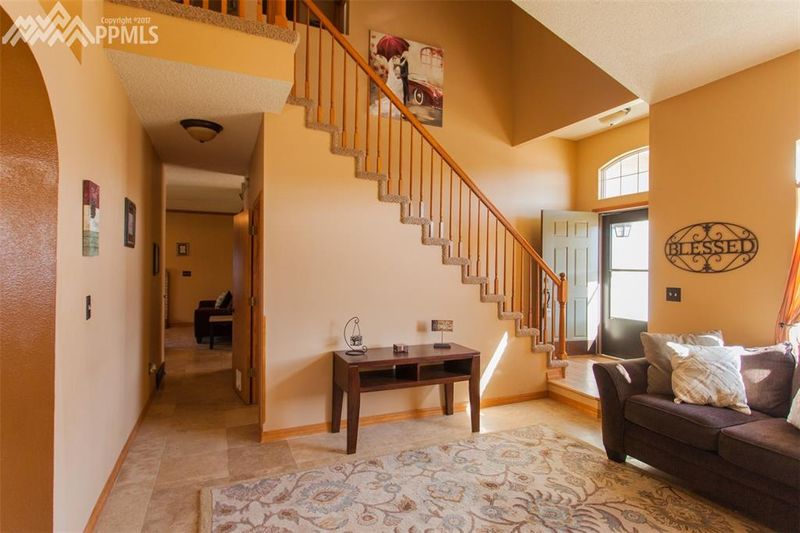 6698 Wagon Ridge Dr, Colorado Springs, CO 80923