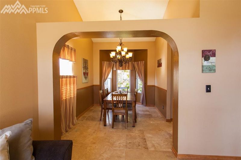 6698 Wagon Ridge Dr, Colorado Springs, CO 80923