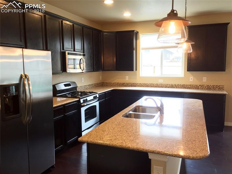 6710 Alliance Loop, Colorado Springs, CO 80925