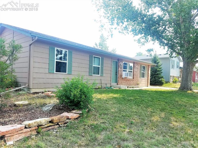 6710 Chippewa Rd, Colorado Springs, CO 80915