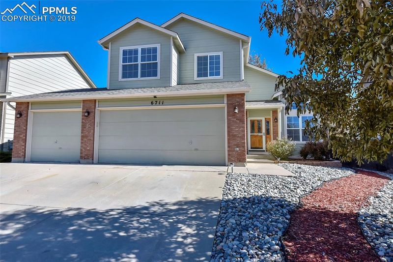 6711 Wagon Ridge Dr, Colorado Springs, CO 80923