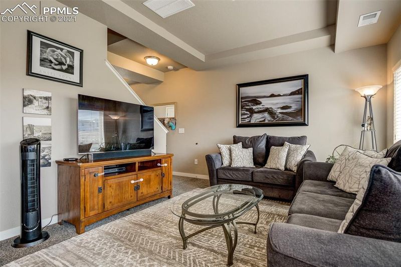 6713 Shadow Star Dr, Colorado Springs, CO 80927