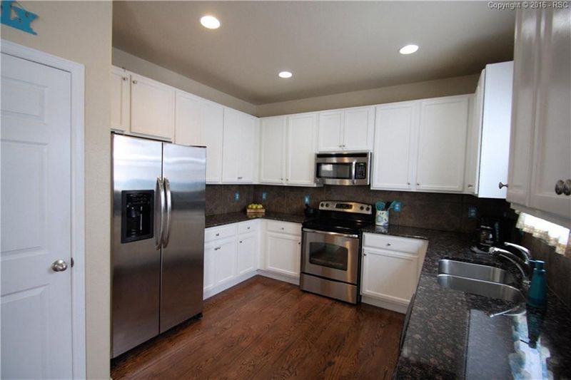 6717 Donahue Dr, Colorado Springs, CO 80923