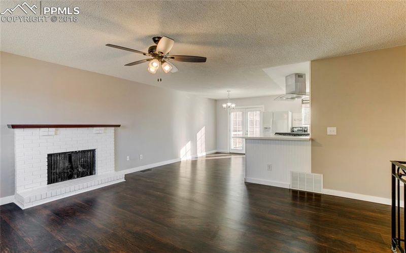 6717 Nokomis Cir, Colorado Springs, CO 80915