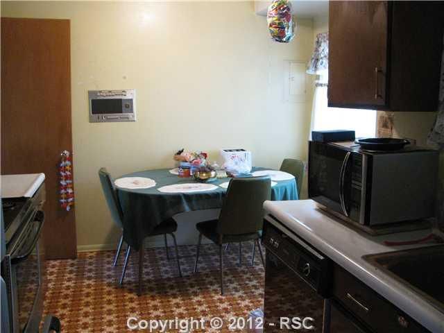 6718 Mission Rd, Colorado Springs, CO 80915