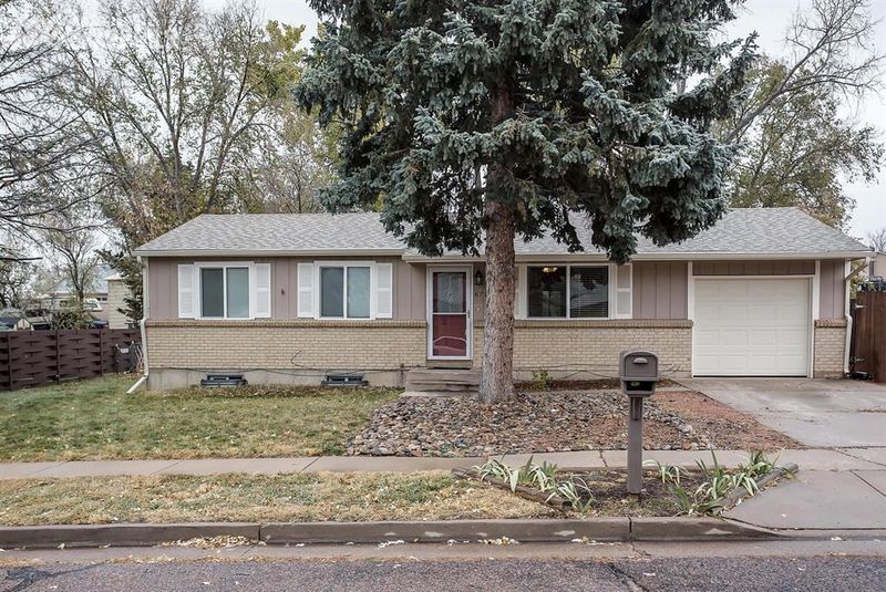 6718 Seneca Rd, Colorado Springs, CO 80915