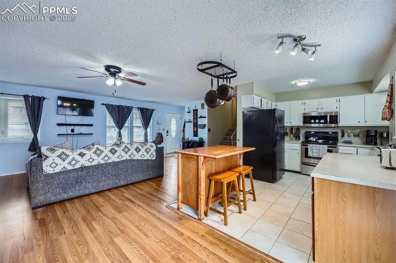 6720 Chippewa Rd, Colorado Springs, CO 80915