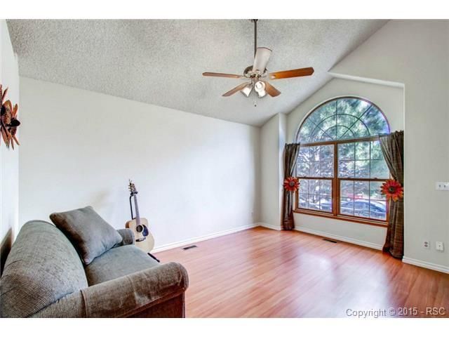 6724 Sleeping Giant Dr, Colorado Springs, CO 80923