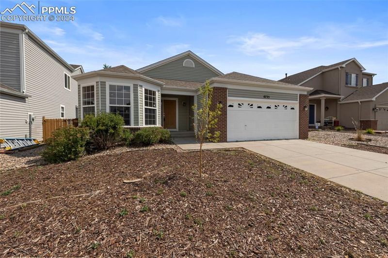 6725 Akron Rd, Colorado Springs, CO 80923