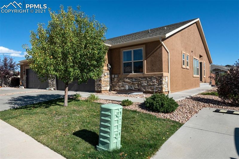 6725 Oak Trunk Point, Colorado Springs, CO 80923