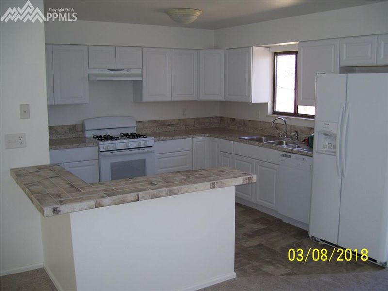 6730 Chippewa Rd, Colorado Springs, CO 80915