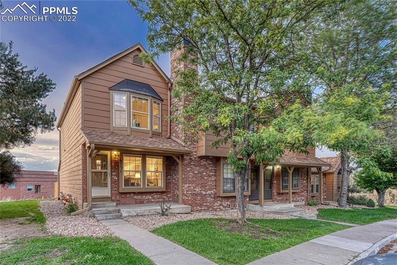 6731 Overland Dr, Colorado Springs, CO 80919