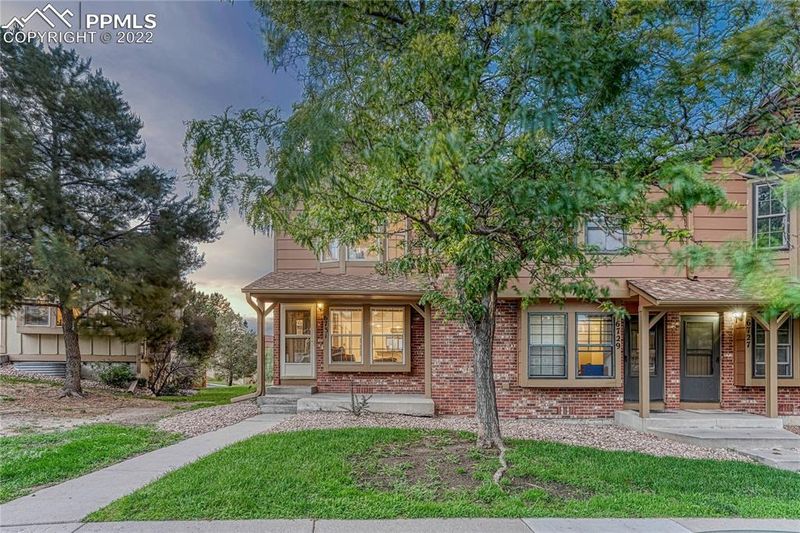 6731 Overland Dr, Colorado Springs, CO 80919