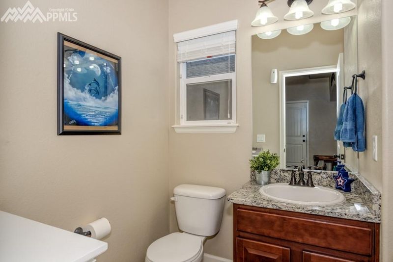 6734 Stingray Ln, Colorado Springs, CO 80925