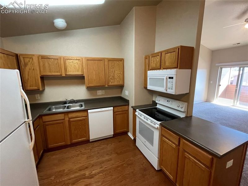 6735 Delmonico Dr #302, Colorado Springs, CO 80919
