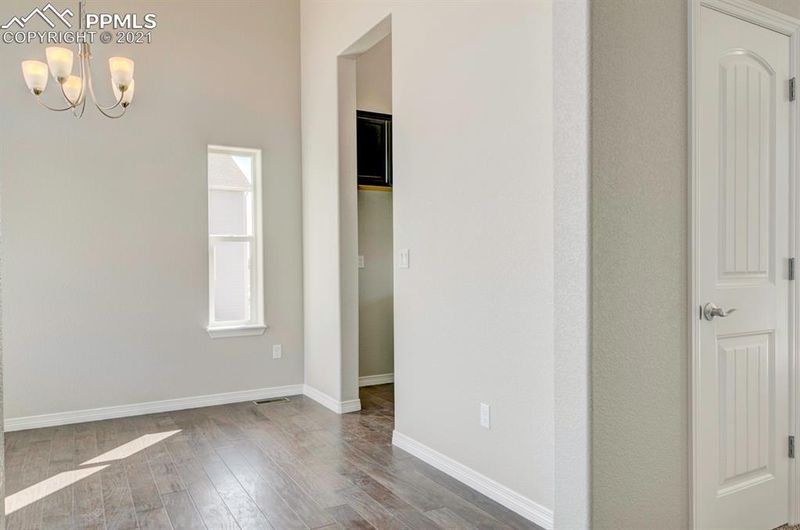 6736 Skuna Dr, Colorado Springs, CO 80925