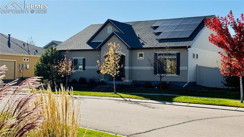 6742 Golden Briar Ln, Colorado Springs, CO 80927