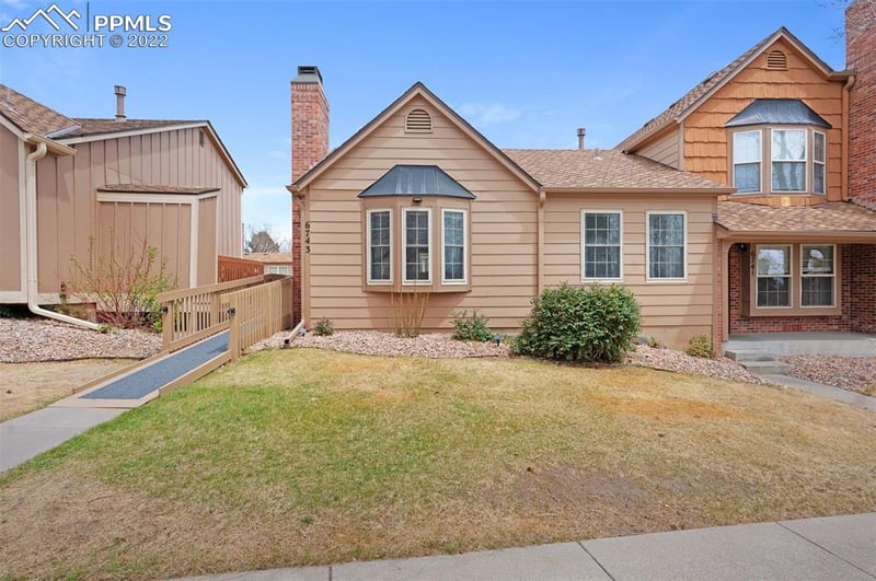6743 Mountain Top Ln, Colorado Springs, CO 80919