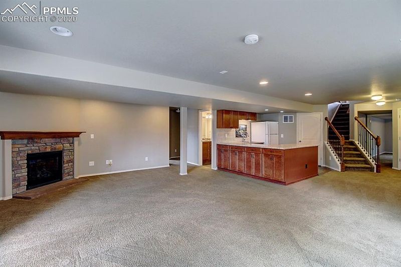 6748 Indian Feather Dr, Colorado Springs, CO 80923