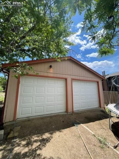 6749 Dale Rd, Colorado Springs, CO 80915