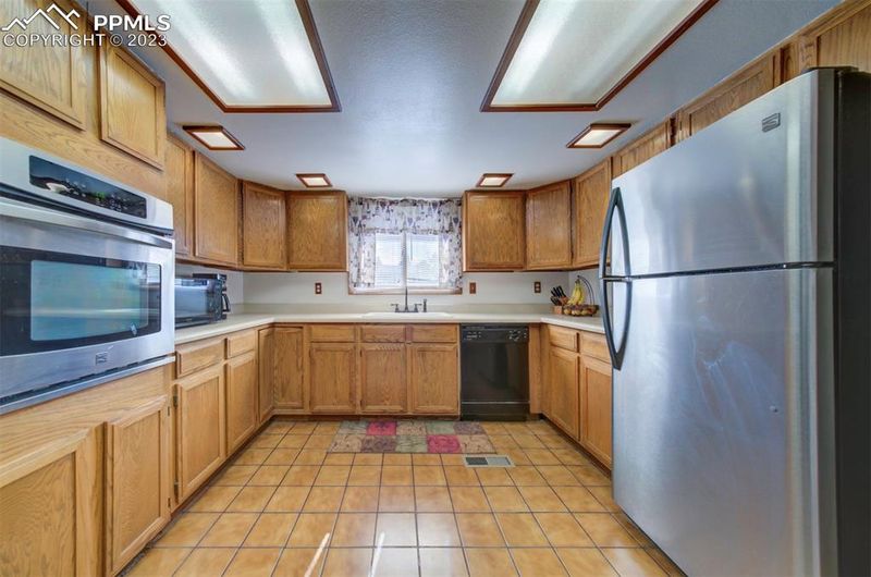 6750 Galley Rd, Colorado Springs, CO 80915