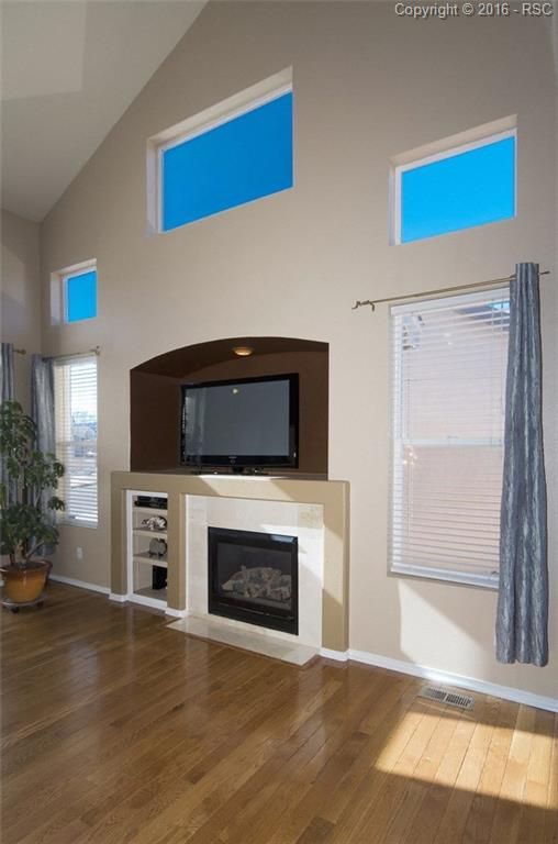 6752 Prairie Wind Dr, Colorado Springs, CO 80923