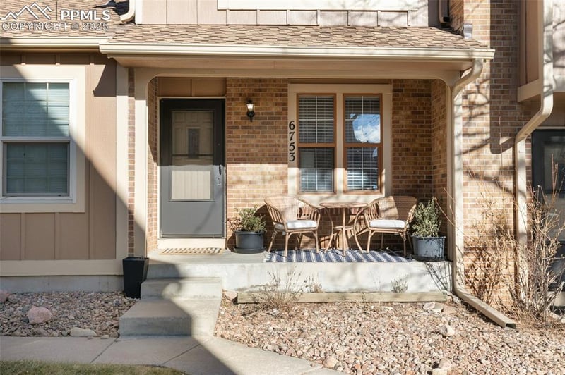 6753 Mountain Top Ln, Colorado Springs, CO 80919