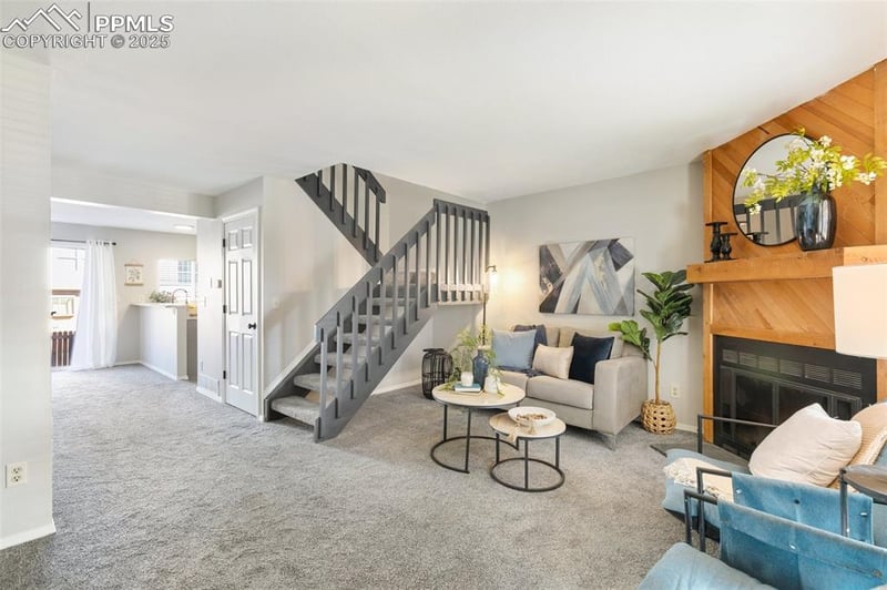 6753 Mountain Top Ln, Colorado Springs, CO 80919