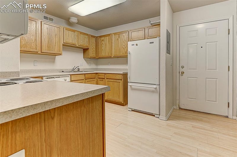 6755 Delmonico Dr #102, Colorado Springs, CO 80919