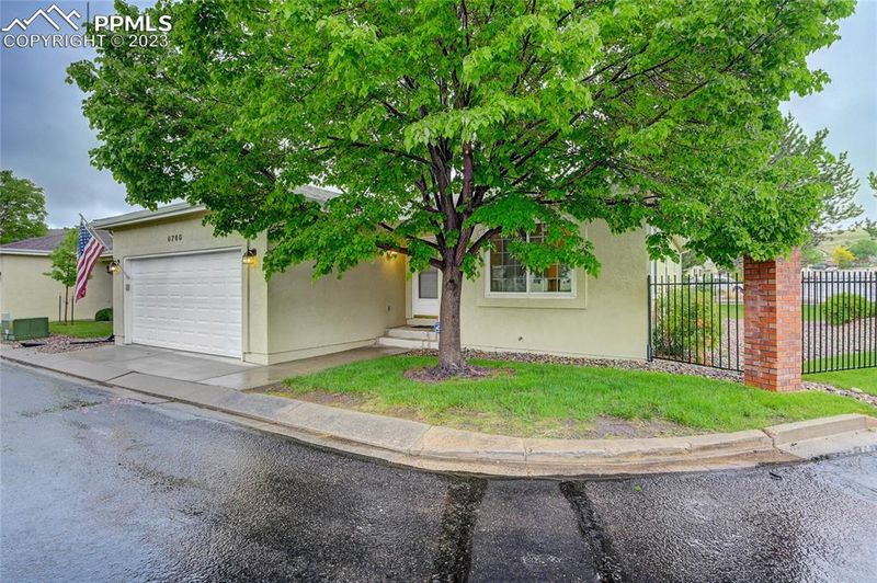 6760 Villa Glen Point, Colorado Springs, CO 80918
