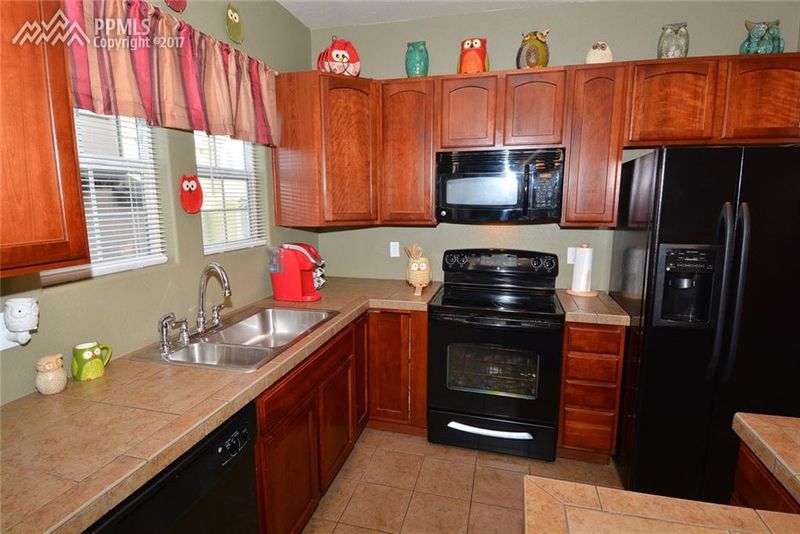 6768 Hidden Hickory Cir, Colorado Springs, CO 80927