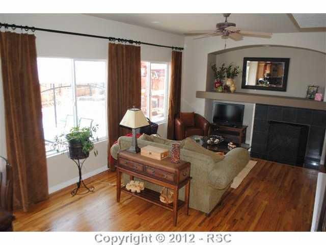 6768 Prairie Wind Dr, Colorado Springs, CO 80923