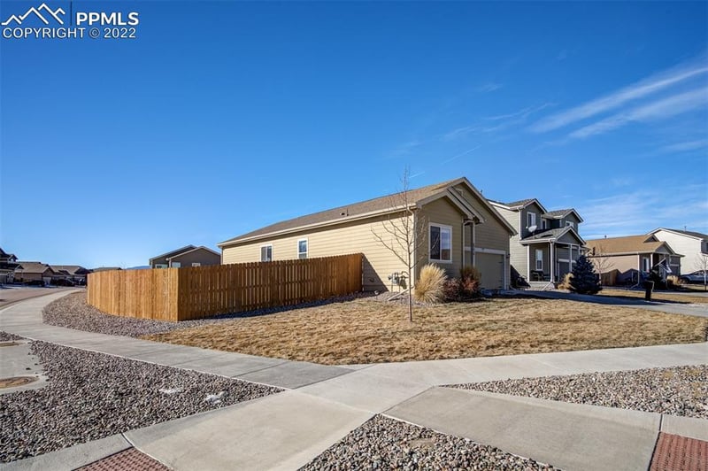 6776 Kearsarge Dr, Colorado Springs, CO 80925