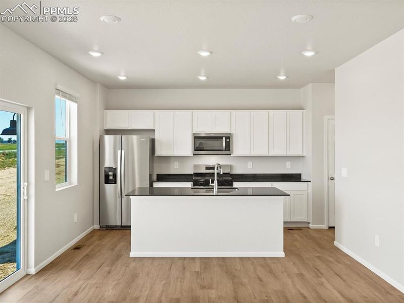 6778 Roundtail Way, Colorado Springs, CO 80925