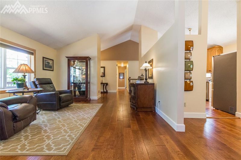678 S Grey Eagle Cir, Colorado Springs, CO 80919