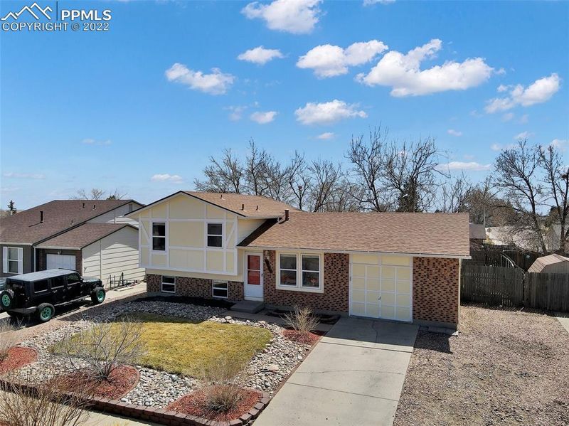 6785 Parkridge Ct, Colorado Springs, CO 80915