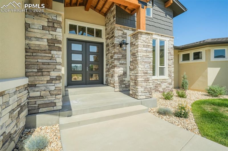 680 Panoramic Dr, Monument, CO 80132
