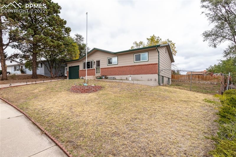 6806 Dale Rd, Colorado Springs, CO 80915