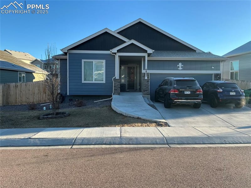 6807 Volga Dr, Colorado Springs, CO 80925