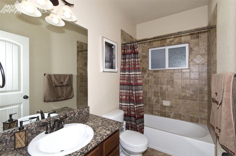 6814 Alliance Loop, Colorado Springs, CO 80925